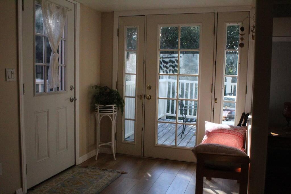 Blue Bird Cottage - Pet Friendly 朱利安 外观 照片